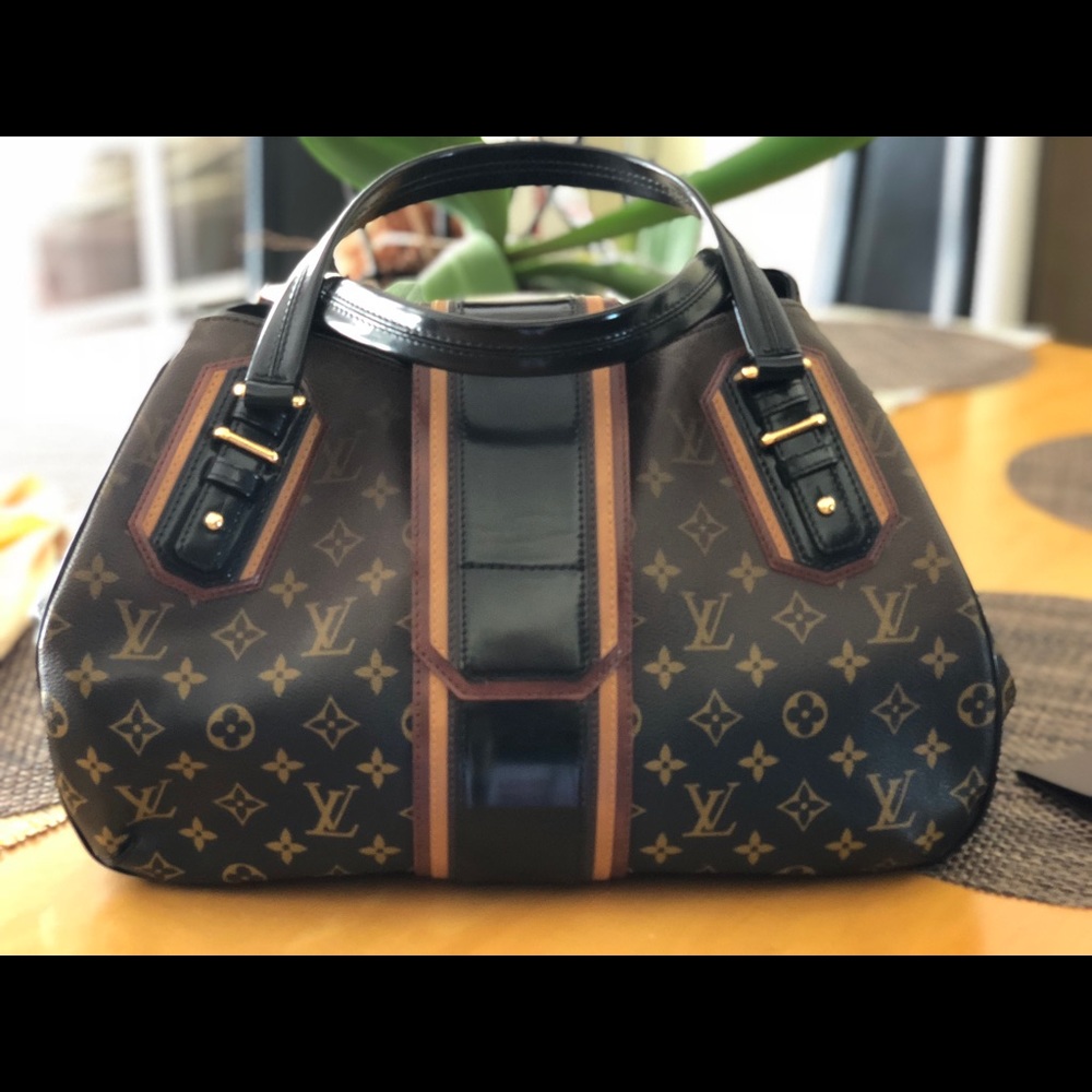 Louis Vuitton Bordeaux Monogram Limited Edition - Picture 4 of 7